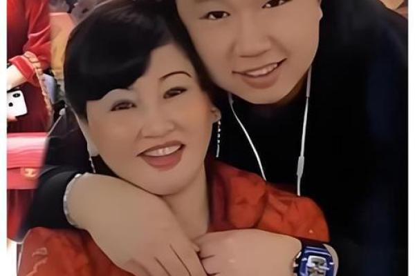 男子嫌老娘命太长，背后隐藏的情感故事与家庭关系