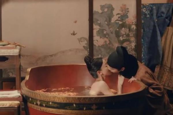 揭开男七宫女八宫命的神秘面纱：命理与爱情的交织
