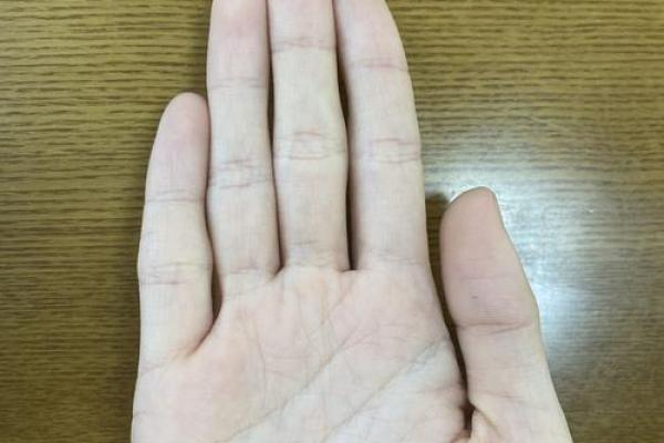 男生没指甲的秘密：揭示隐藏在指尖下的命运真相