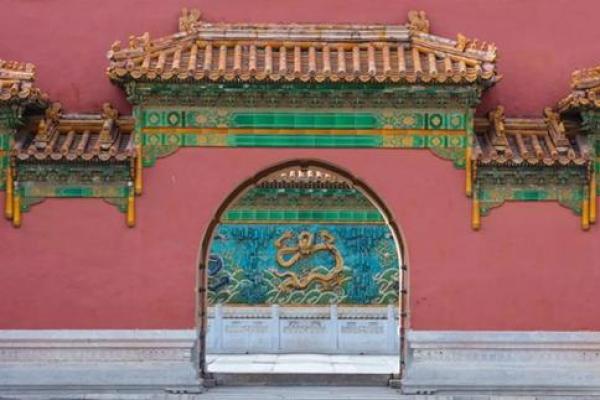 破解平地木命：与之相克的命理知识揭秘