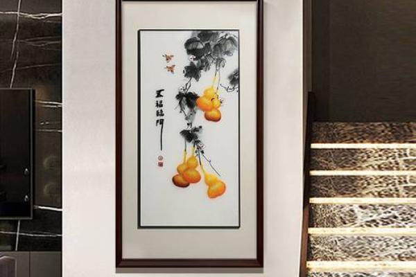 炉中火命玄关适合挂什么画？风水解析与选择指南