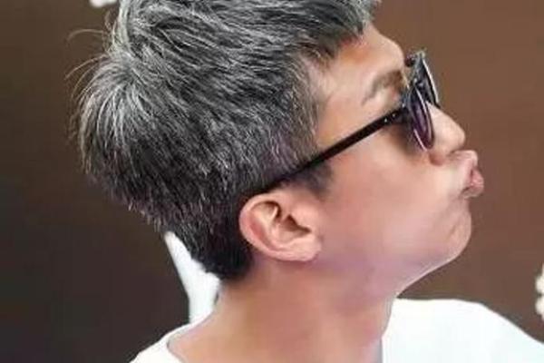 脸黄手白身体白，解读命理与生活风水的奥秘