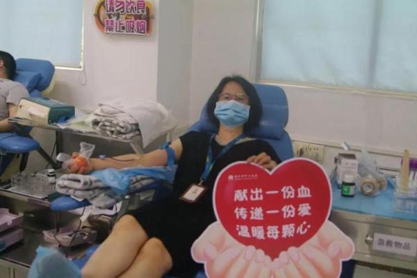 用爱拯救生命：母亲的坚韧与孩子的勇气