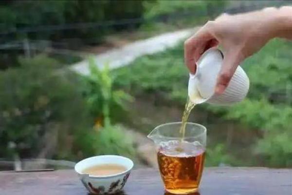 老人临终喝什么？揭秘吊命饮品背后的真相与传说