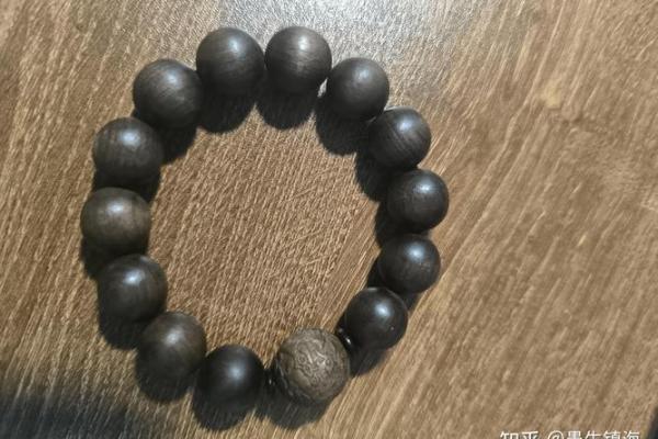 命带伤官的女人该如何选择佩戴物品？
