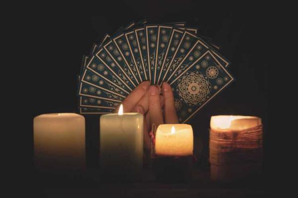 木命与土命属相揭秘：探索五行之美与命运的交错